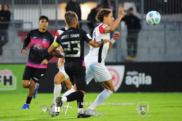 EIntracht Frankfurt II vs FC Giessen (1200)