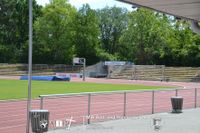 Stadion im Sportpark Neu-Isenburg (2004)